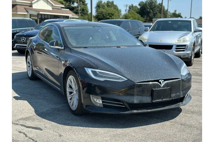 2018 TESLA MODEL S 75D SEDAN image 9