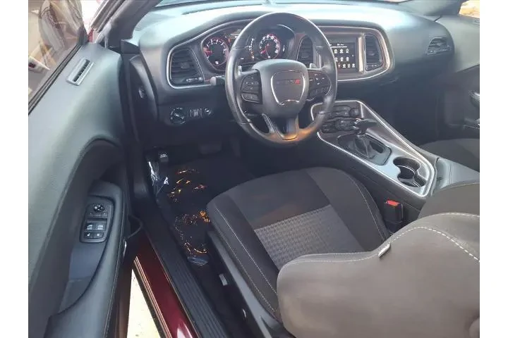 $24988 : Dodge Challenger 2021 GT 2dr image 4