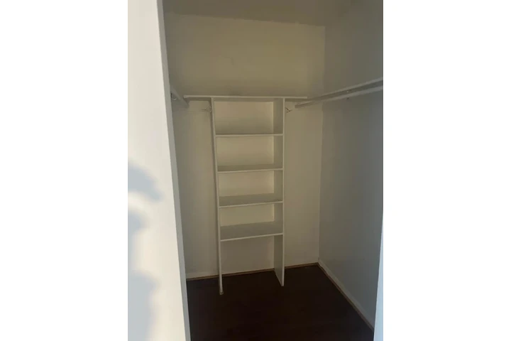 $1700 : Condominium image 1