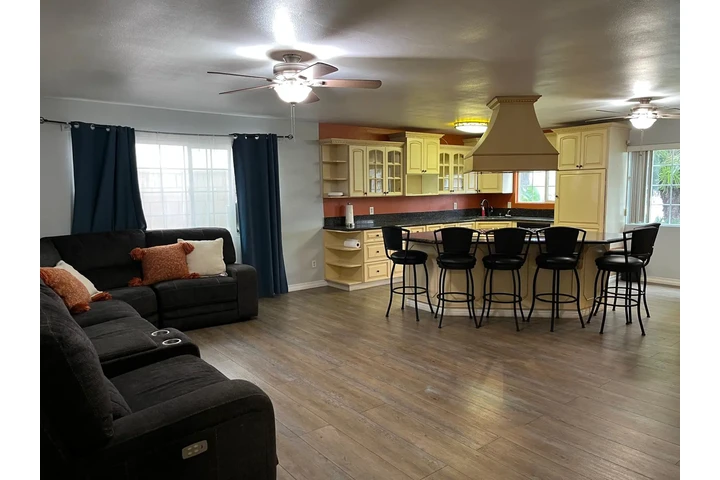 $3200 : Casa bonita, barata de renta image 7