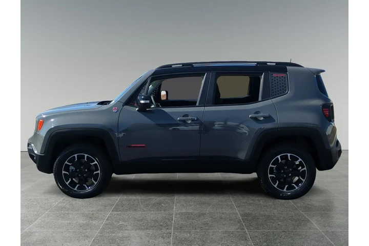 Jeep Renegade 2023 4x4 Trail image 2