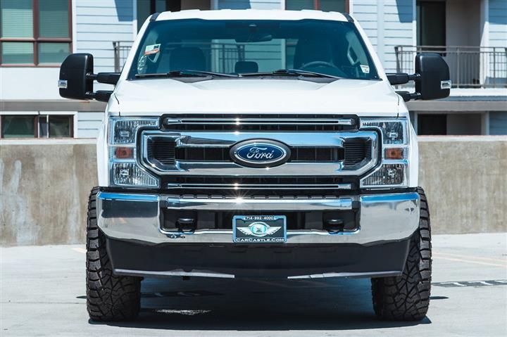 2021 Super Duty F-250 SRW XLT image 8