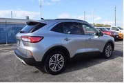$14988 : Ford Escape 2021 SEL 4dr SUV thumbnail