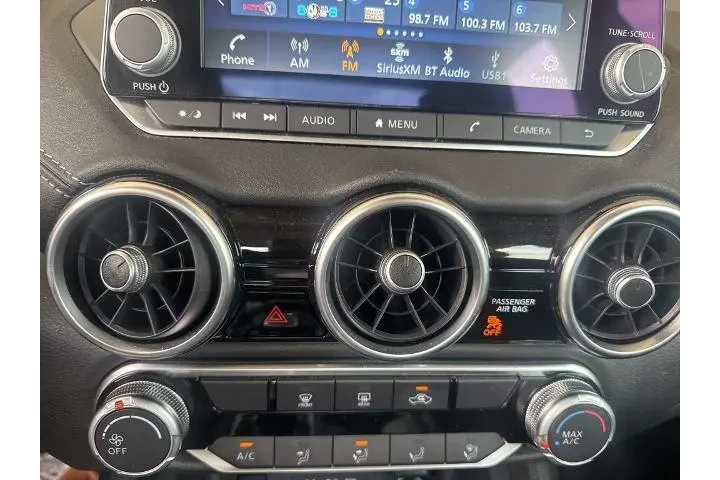 $20953 : Nissan Sentra 2024 SV 4dr Se image 9