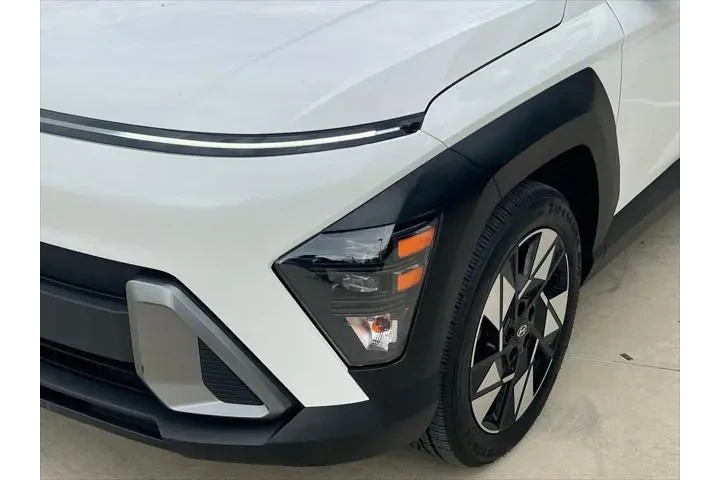 $20443 : Hyundai KONA 2024 SEL 4dr Cr image 8