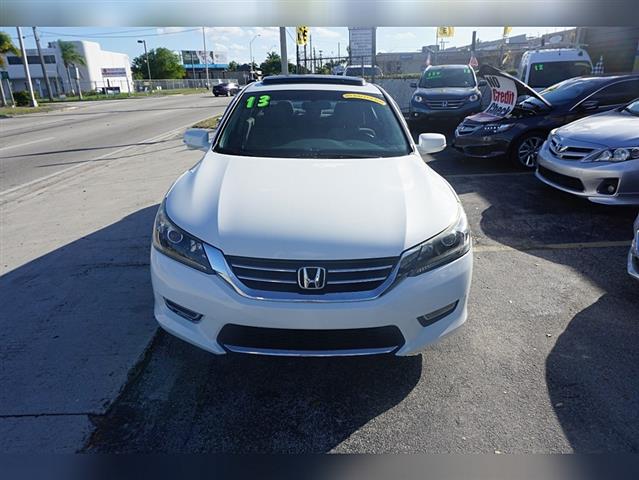 $10500 : 2013 Honda Accord image 2