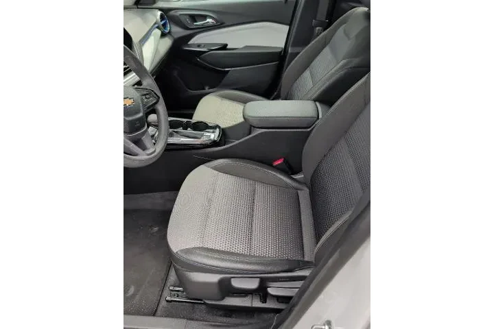 $20000 : Chevrolet Trax 2025 LT 4dr C image 6