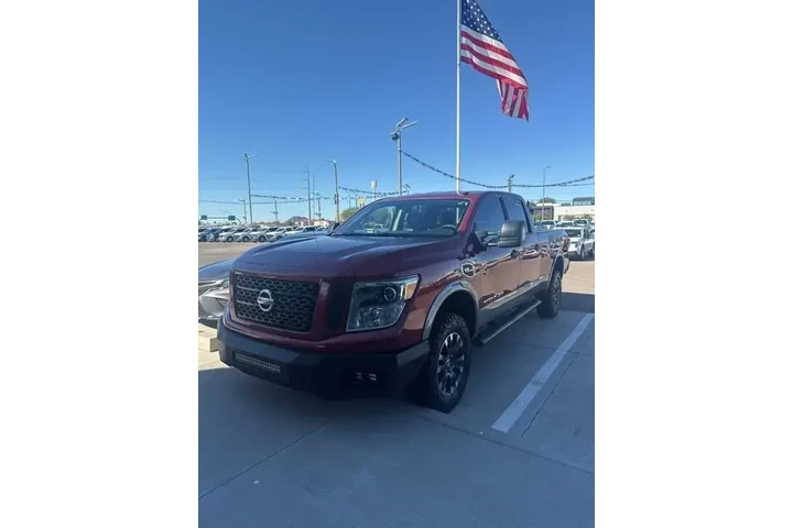 $23623 : Nissan Titan XD 2016 4x4 S 4 image 2