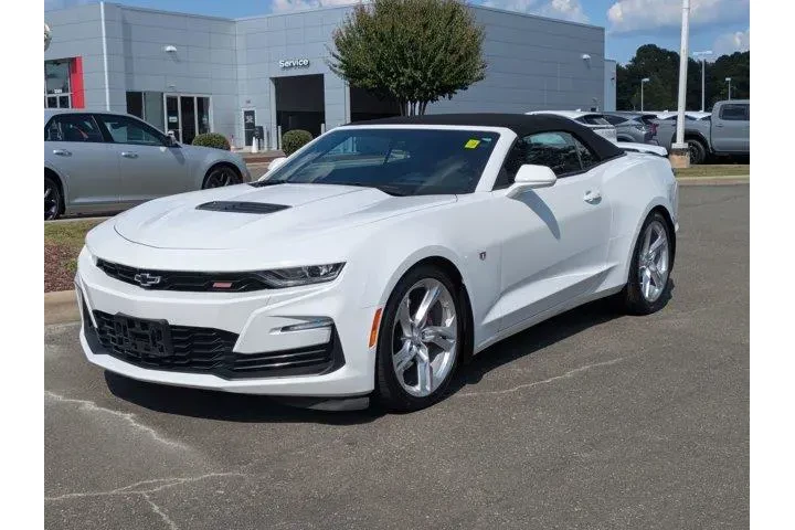 $37880 : Chevrolet Camaro 2020 SS 2dr image 2