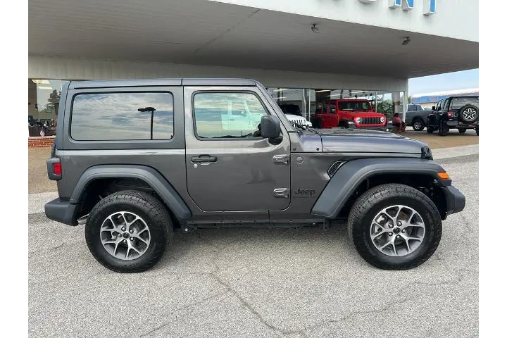 $36609 : Jeep Wrangler 2024 4x4 Sport image 4