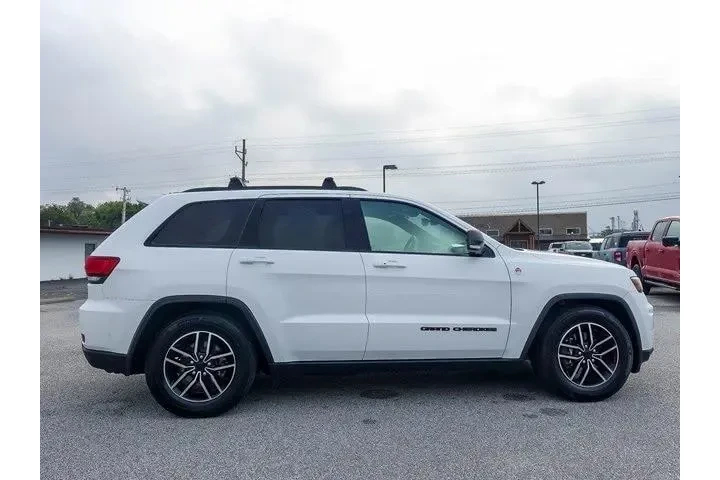 $20963 : Jeep Grand Cherokee 2020 4x4 image 10