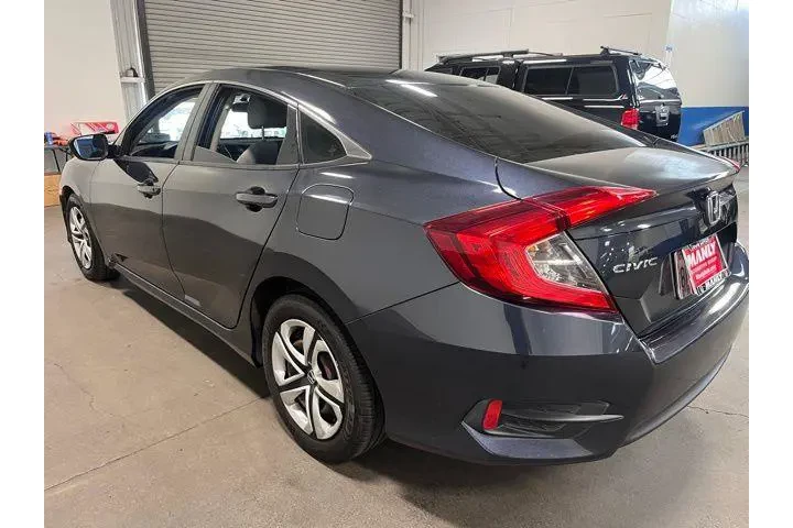 $17684 : Honda Civic 2018 LX 4dr Seda image 5