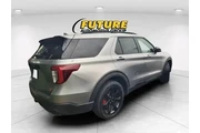 $39309 : Ford Explorer 2021 AWD ST 4d thumbnail