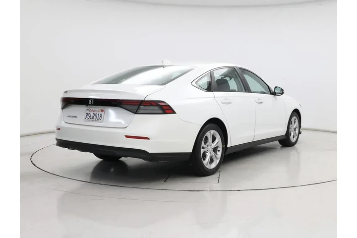 $24998 : Honda Accord 2023 LX 4dr Sed image 8