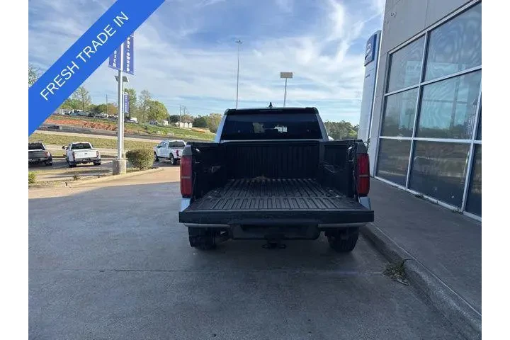 $37488 : Toyota Tacoma 2024 4x4 SR5 4 image 7