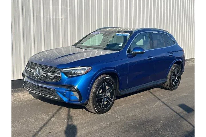 $38994 : Mercedes-Benz GLC 2023 GLC 3 image 2