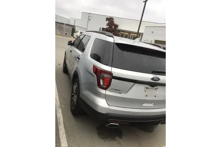 $16995 : Ford Explorer 2017 AWD Sport image 10