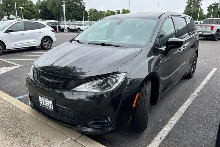$14350 : Chrysler Pacifica 2018 Touri image 1