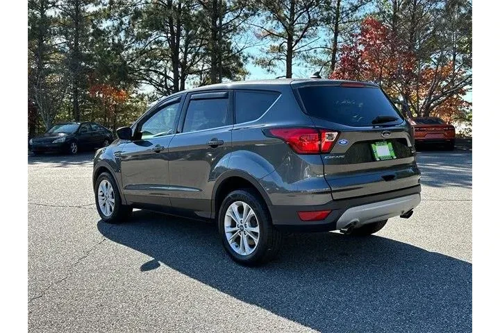 $17448 : Ford Escape 2019 AWD SE 4dr image 5