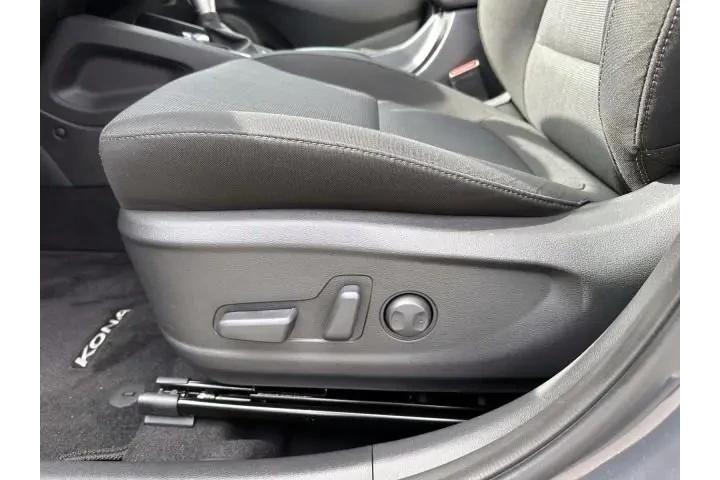 $20998 : Hyundai KONA 2023 AWD SEL 4d image 10