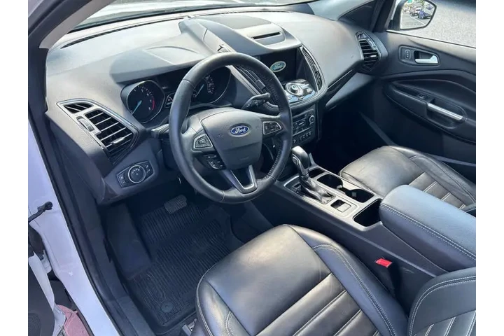 $10495 : 2018 Escape Titanium image 10