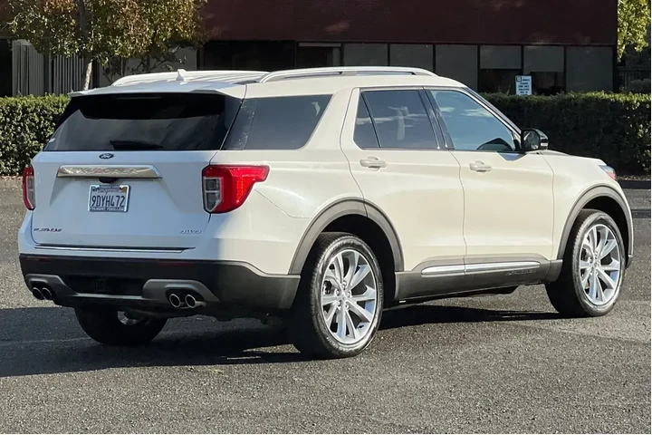 Ford Explorer 2022 AWD Plati image 3