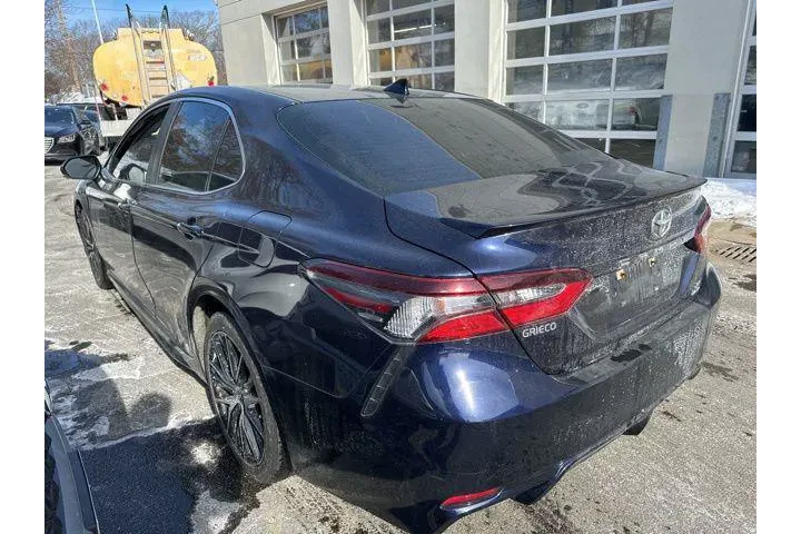 $22588 : Toyota Camry 2021 AWD SE 4dr image 5