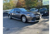 2020 Camry Hybrid LE en Elizabeth