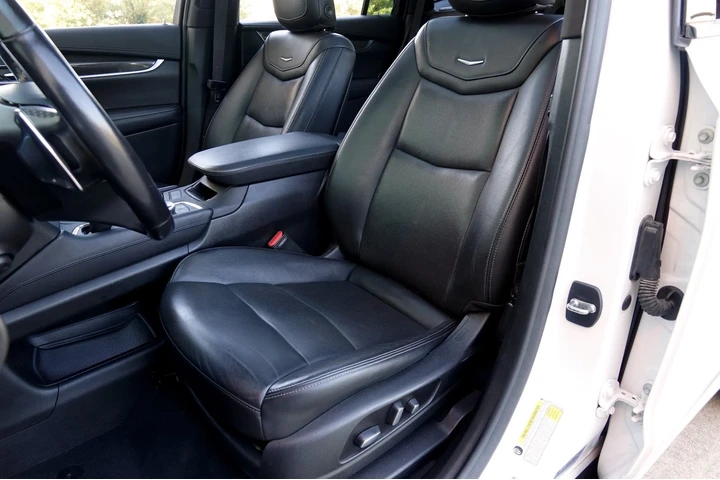 $18995 : 2021 XT6 AWD Sport image 6