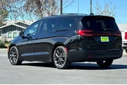 $31732 : Chrysler Pacifica 2025 Limit thumbnail