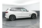 $37995 : BMW X5 2022 AWD M50i 4dr Spo thumbnail