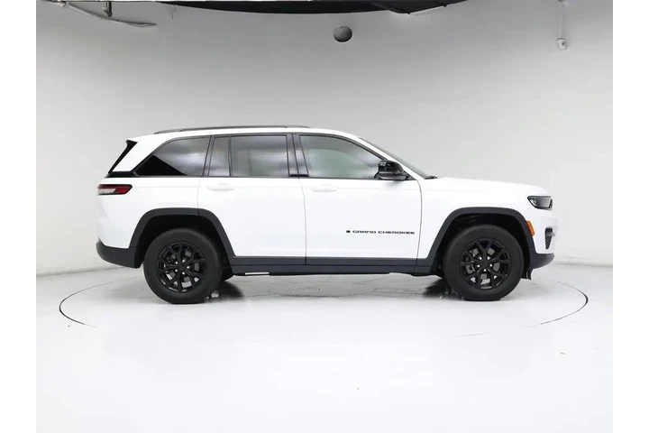 $29998 : Jeep Grand Cherokee 2024 4x2 image 7