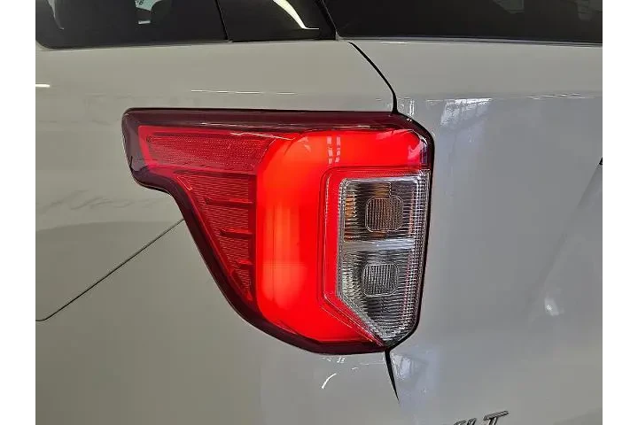 $33999 : Ford Explorer 2022 AWD XLT 4 image 10