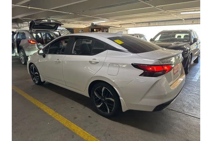 $19995 : Nissan Versa 2025 SR 4dr Sed image 4