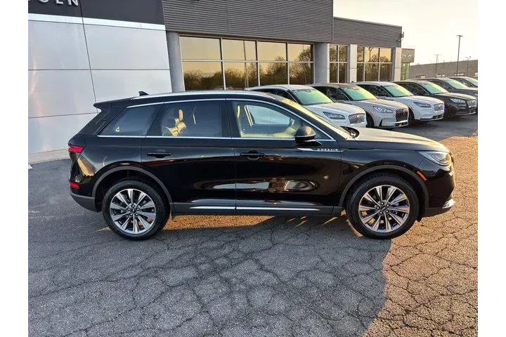 $28985 : Lincoln Corsair 2022 AWD Res image 8