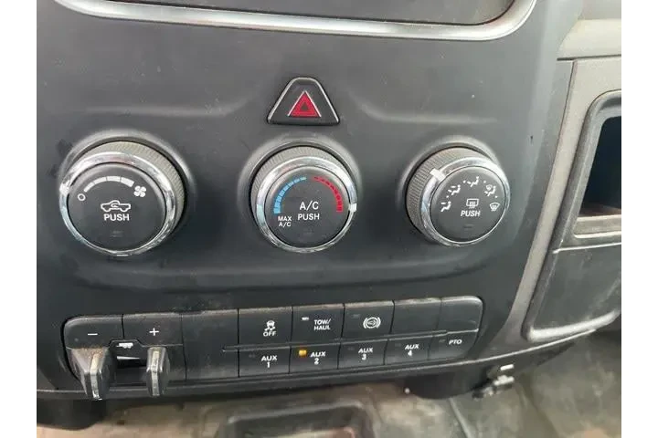 $33992 : Ram 3500 2018 4x4 Tradesman image 9