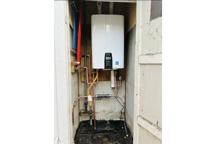 Velasquez plumbing te ofrece ☎ image 4