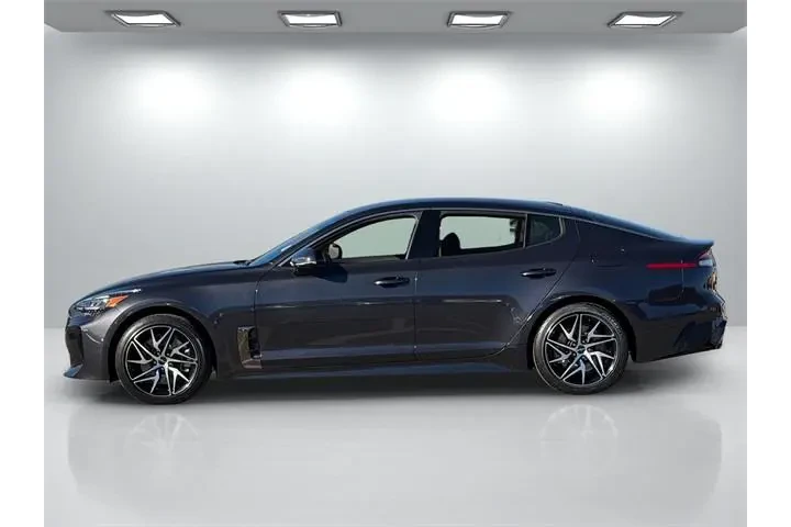 $30777 : Kia Stinger 2023 AWD GT-Line image 2