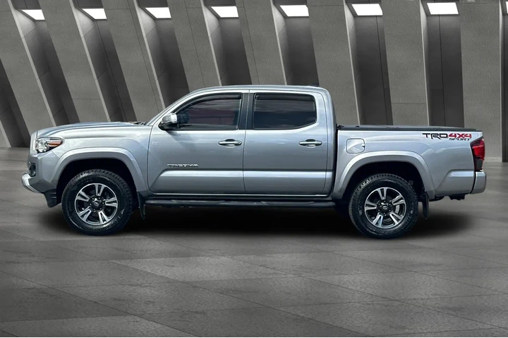 $34000 : Toyota Tacoma 2018 4x4 TRD S image 8