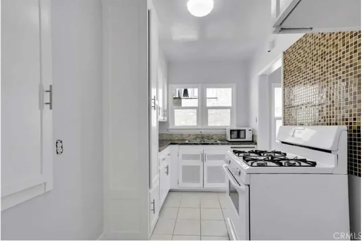 $2000 : Apartamento de Renta image 4