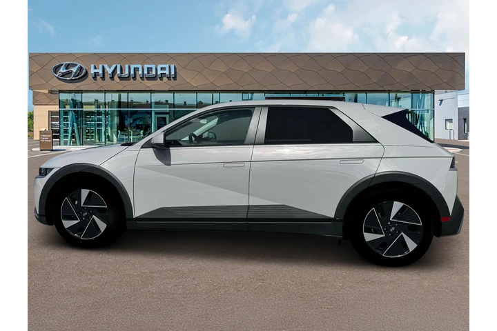 $29999 : Hyundai IONIQ 5 2026 SE Stan image 3