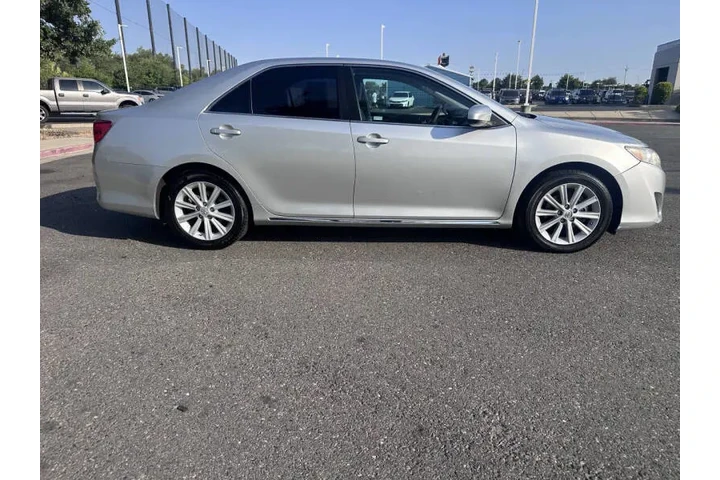 $11495 : 2013 Camry XLE image 7