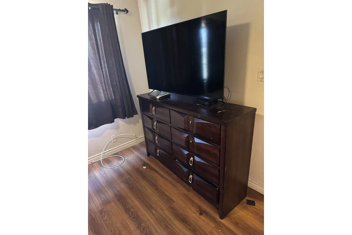 $850 : Cuarto de Renta image 2