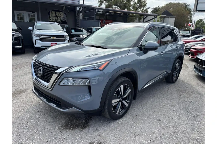 2023 Rogue SL FWD image 1