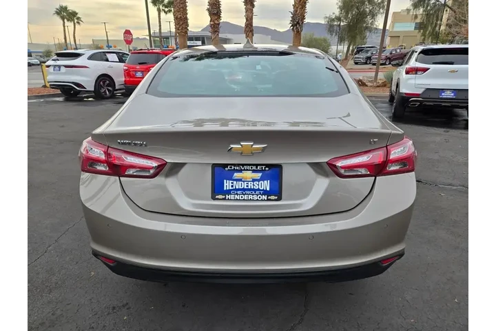 $19394 : Chevrolet Malibu 2024 LT 4dr image 5