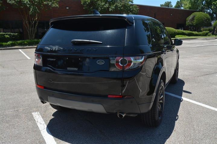 2019 Land Rover Discovery Spo image 7