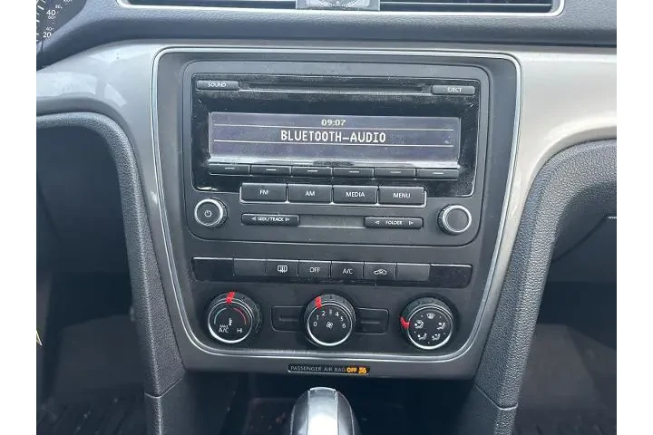 $6500 : Volkswagen Passat 2013 S 4dr image 8