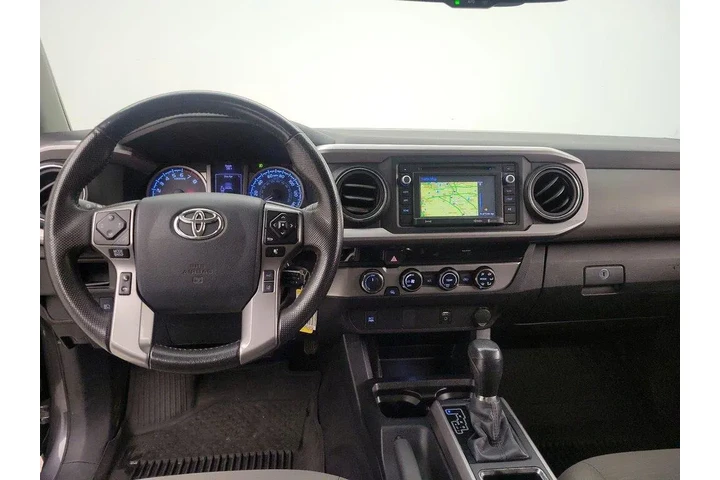 $29998 : Toyota Tacoma 2018 4x4 TRD O image 9
