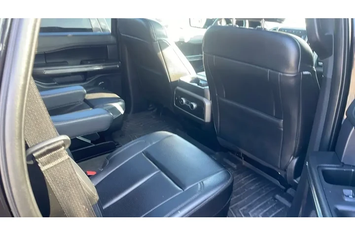 $35950 : Ford Expedition 2021 4x4 XLT image 4