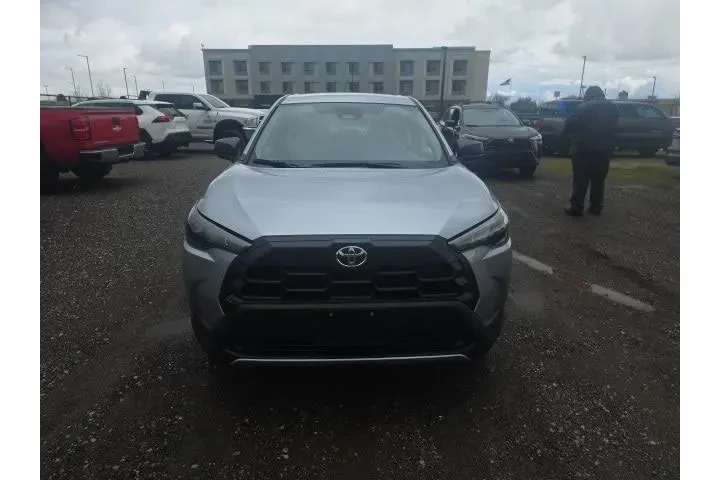 $29900 : Toyota Corolla Cross 2026 L image 2